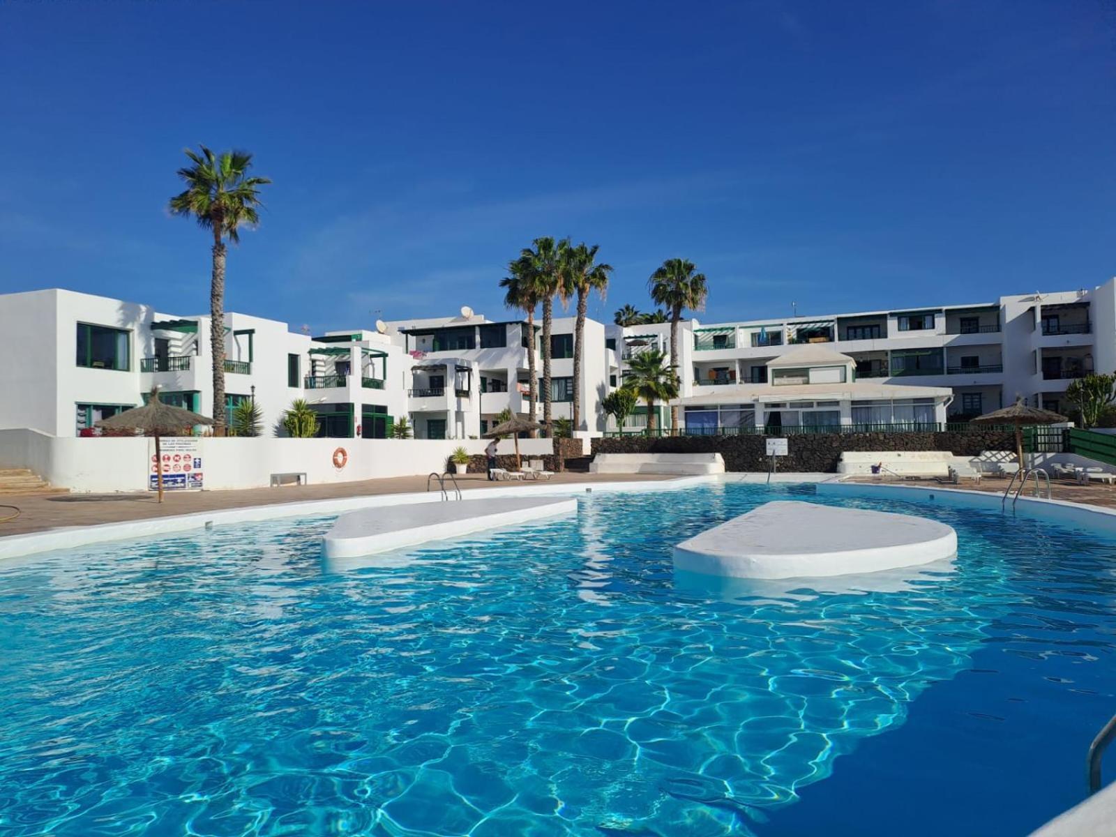 Azul Tuscan Playa Y Piscina Costa Teguise Exterior photo